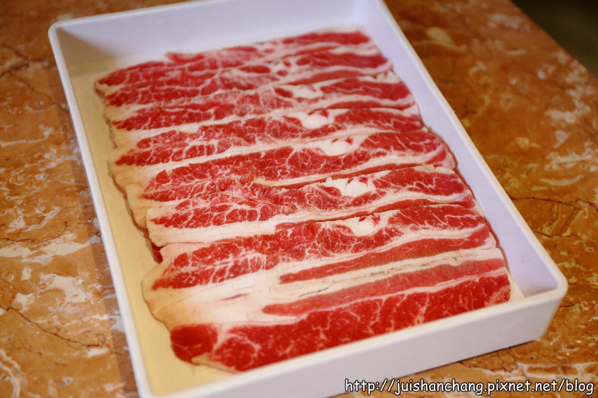 【食‖台北】吳阿水老茶館～老屋吃老火鍋品老茶？！