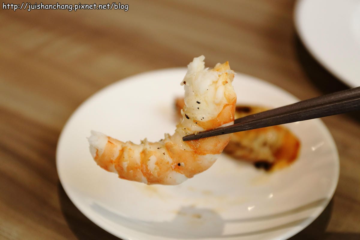 【食‖台中】老井極上燒肉～味蕾頂級饗宴，嚴選食材，令人口水直流的燒烤
