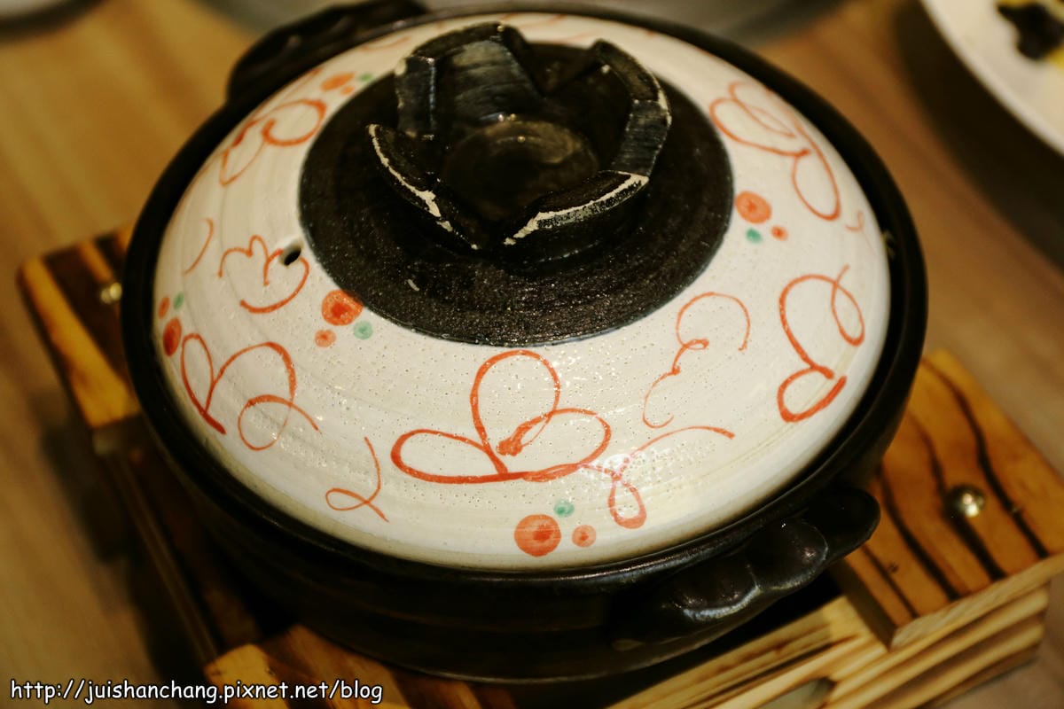 【食‖台中】老井極上燒肉～味蕾頂級饗宴，嚴選食材，令人口水直流的燒烤