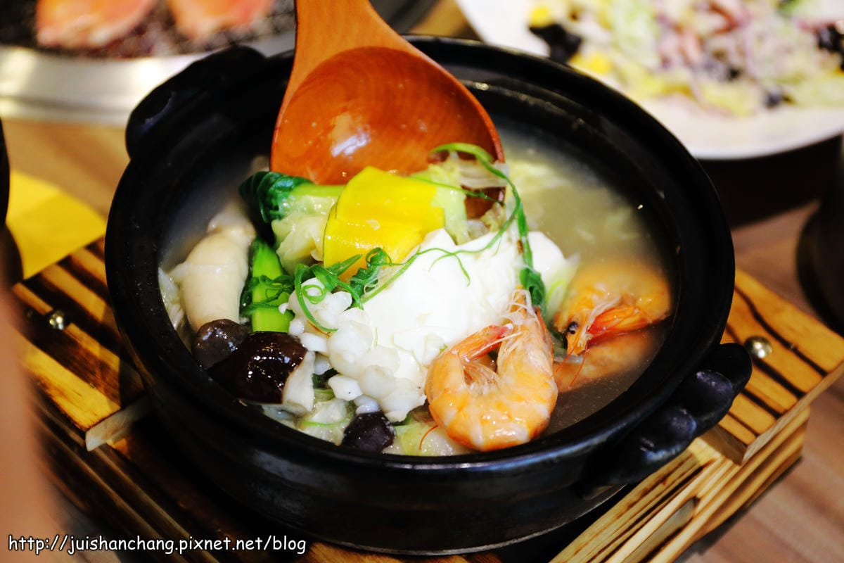 【食‖台中】老井極上燒肉～味蕾頂級饗宴，嚴選食材，令人口水直流的燒烤