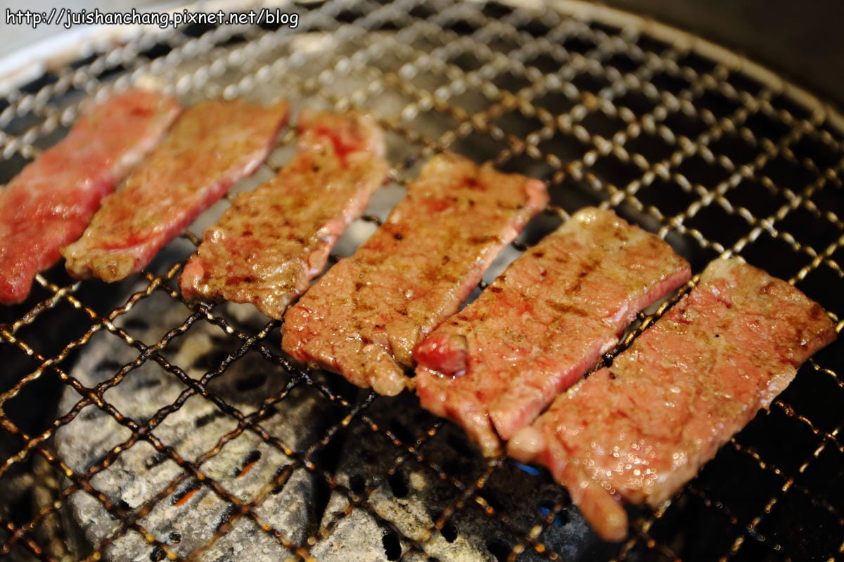 【食‖台中】老井極上燒肉～味蕾頂級饗宴，嚴選食材，令人口水直流的燒烤