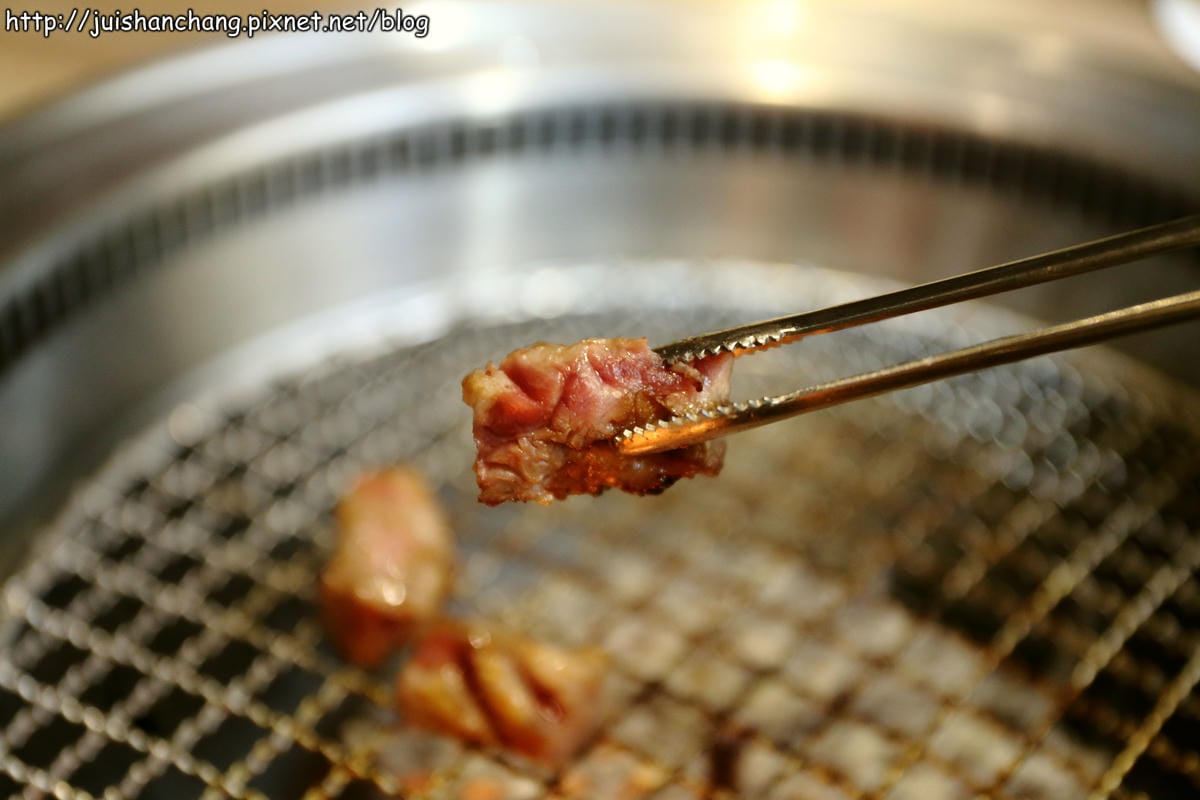 【食‖台中】老井極上燒肉～味蕾頂級饗宴，嚴選食材，令人口水直流的燒烤