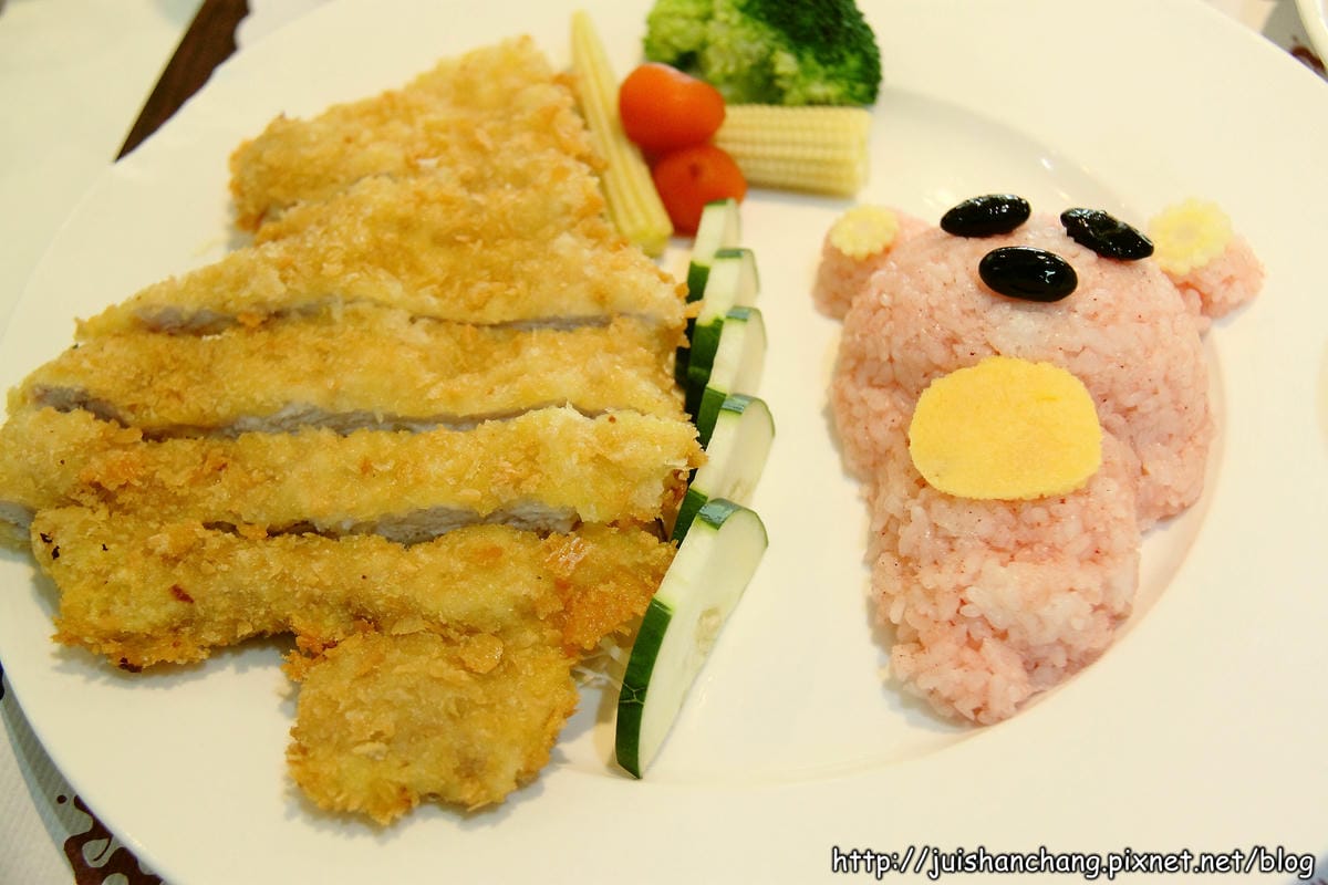 【食║彰化花壇】全國麗園咖啡廳～泰迪熊主題咖啡廳，萌殺啦！