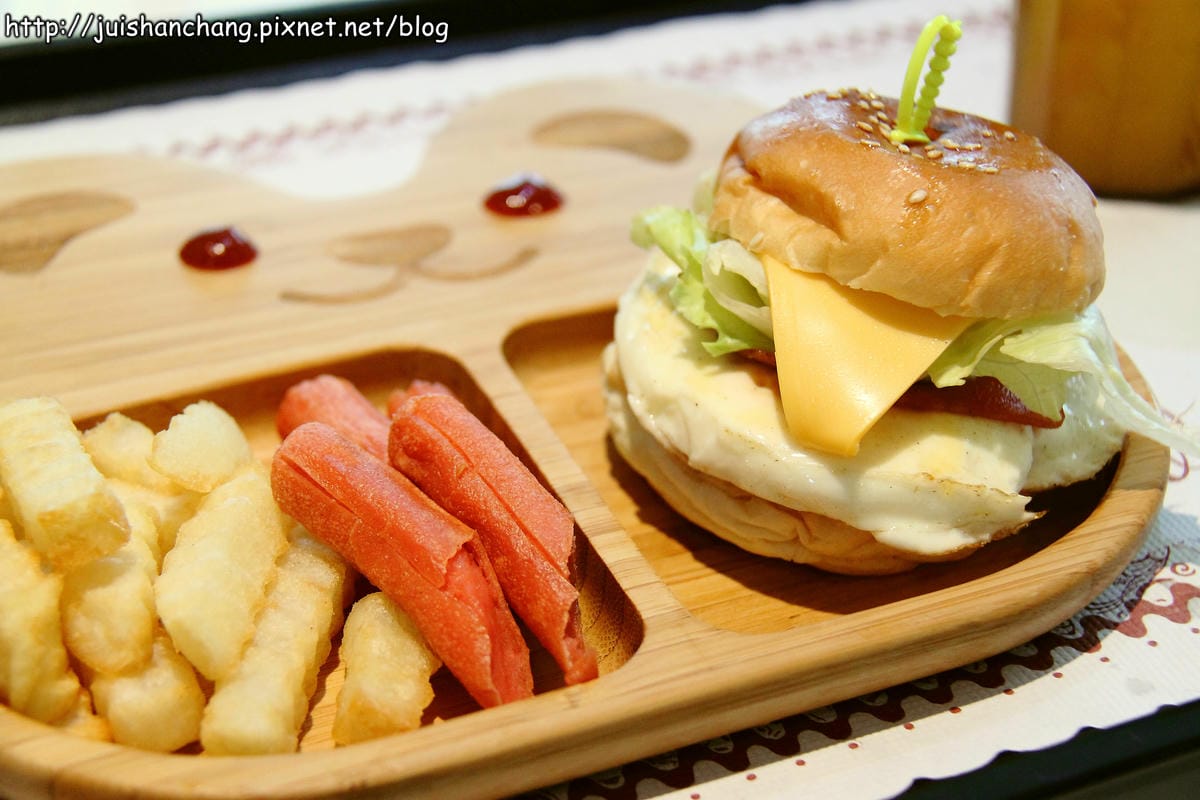 【食║彰化花壇】全國麗園咖啡廳～泰迪熊主題咖啡廳，萌殺啦！