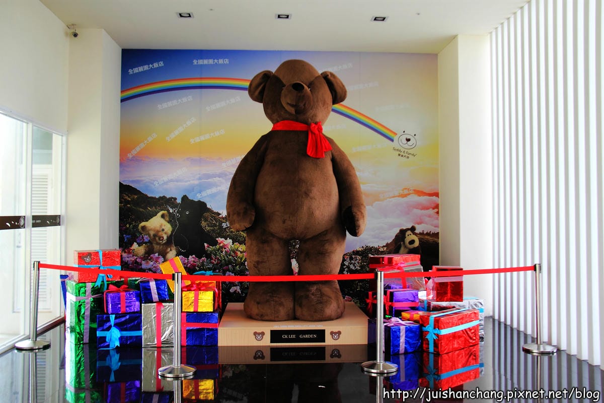 【食║彰化花壇】全國麗園咖啡廳～泰迪熊主題咖啡廳，萌殺啦！
