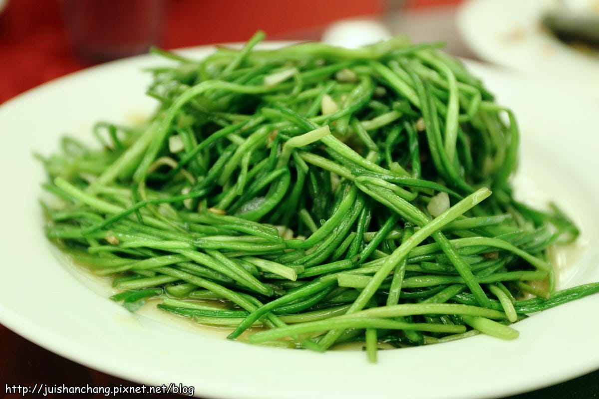 【食║台中】阿秋大肥鵝～快來感受肥嫩多汁的好滋味吧！