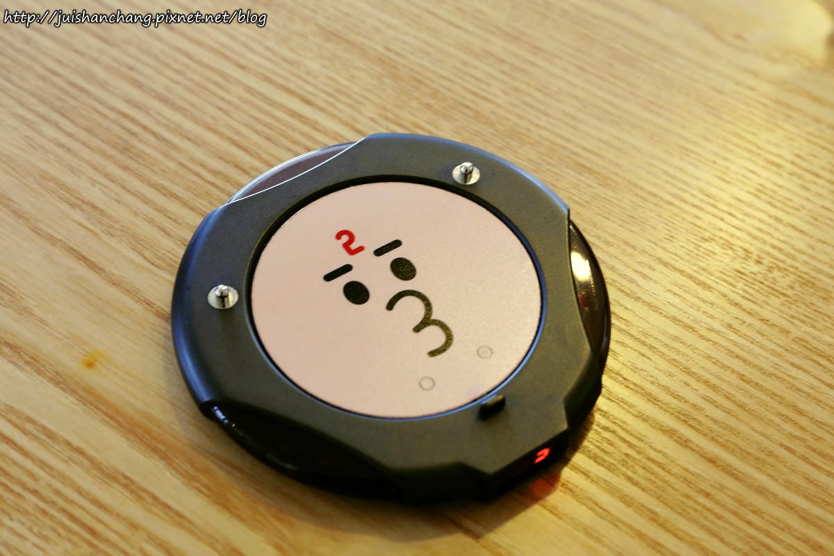 【2014。韓國首爾自由行║東大門站】Cafe MAJO&SADY～大人瘋狂小孩尖叫，獨創可愛卡通主題餐廳