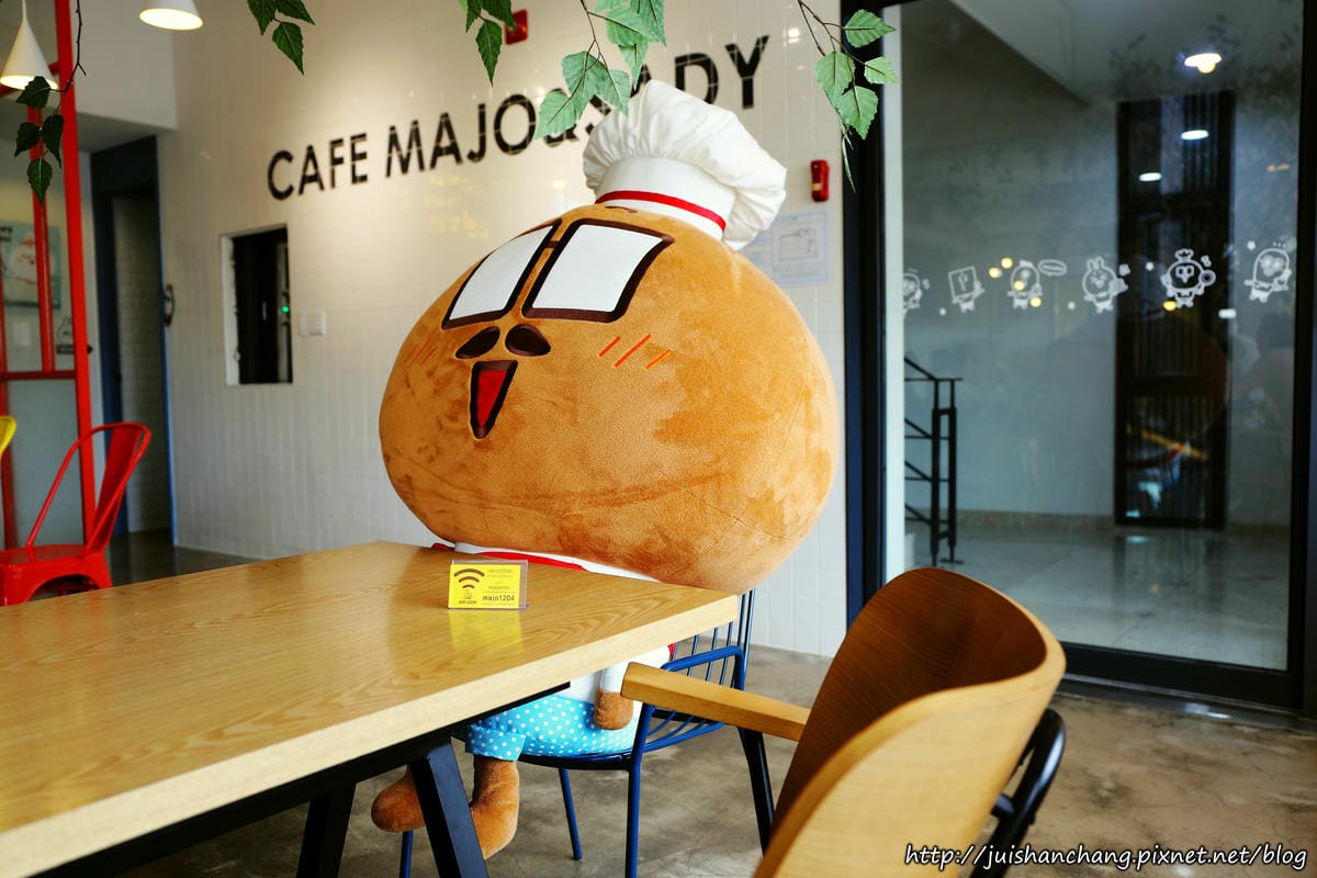 【2014。韓國首爾自由行║東大門站】Cafe MAJO&SADY～大人瘋狂小孩尖叫，獨創可愛卡通主題餐廳