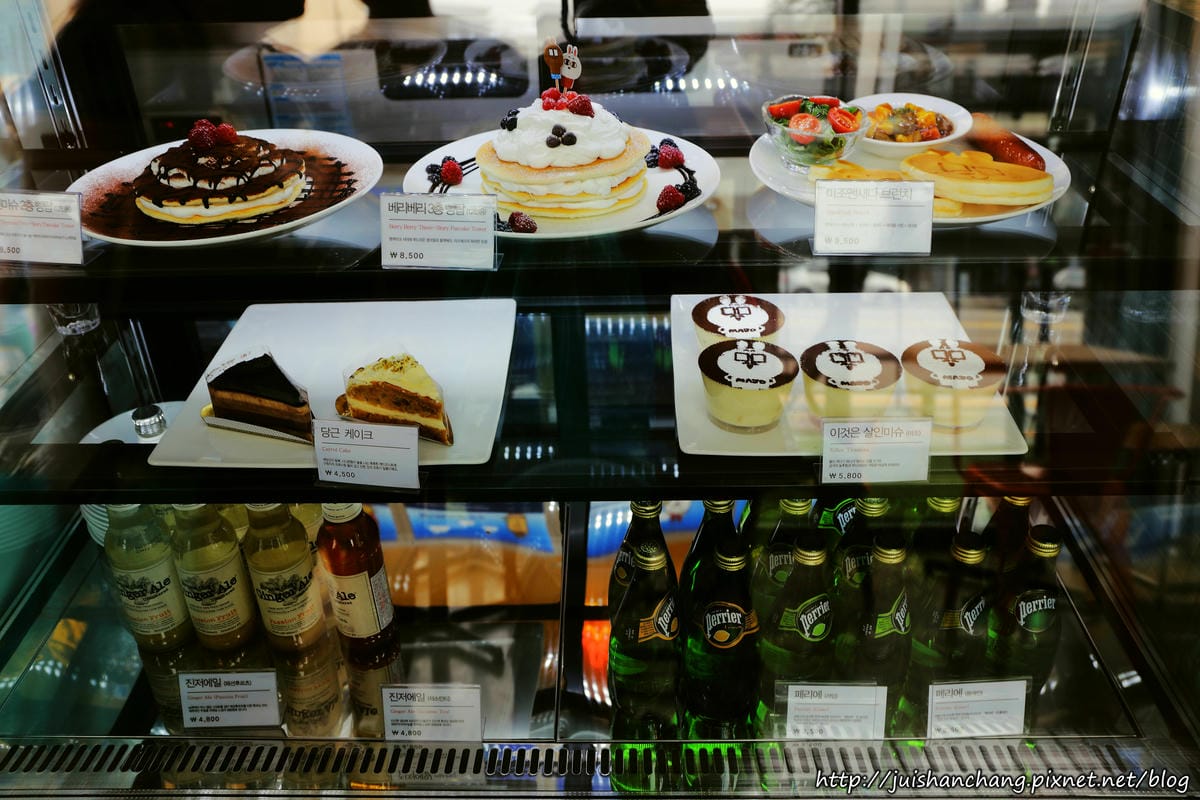 【2014。韓國首爾自由行║東大門站】Cafe MAJO&SADY～大人瘋狂小孩尖叫，獨創可愛卡通主題餐廳