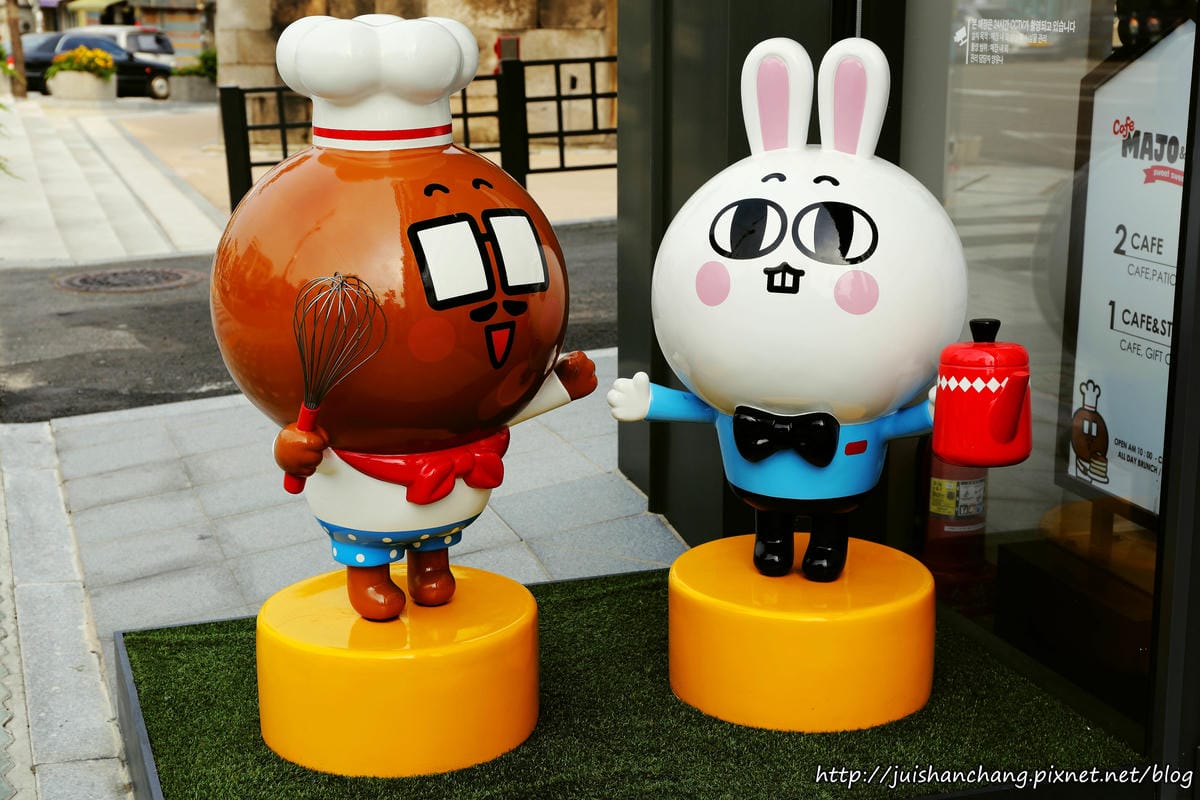 【2014。韓國首爾自由行║東大門站】Cafe MAJO&SADY～大人瘋狂小孩尖叫，獨創可愛卡通主題餐廳