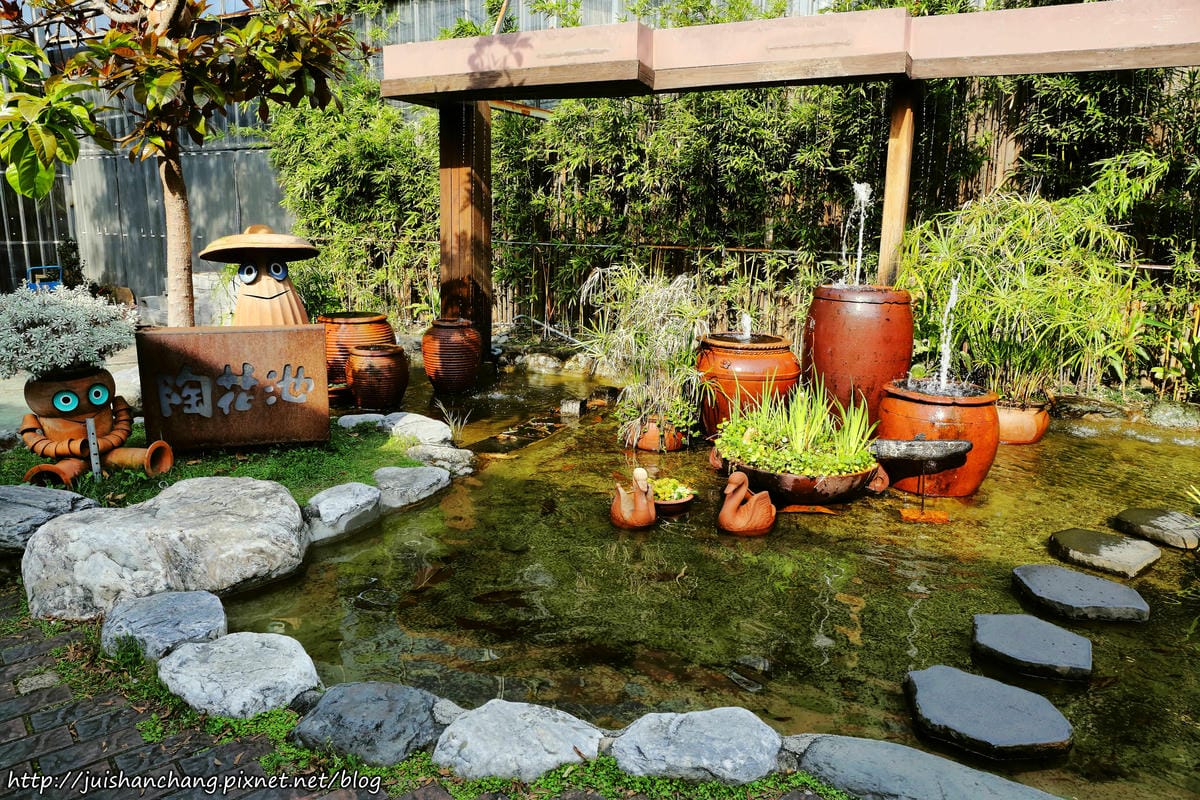 【遊║台北】台北花卉村～不用衝嘉義瑞里，台北就有超夢幻紫藤花！