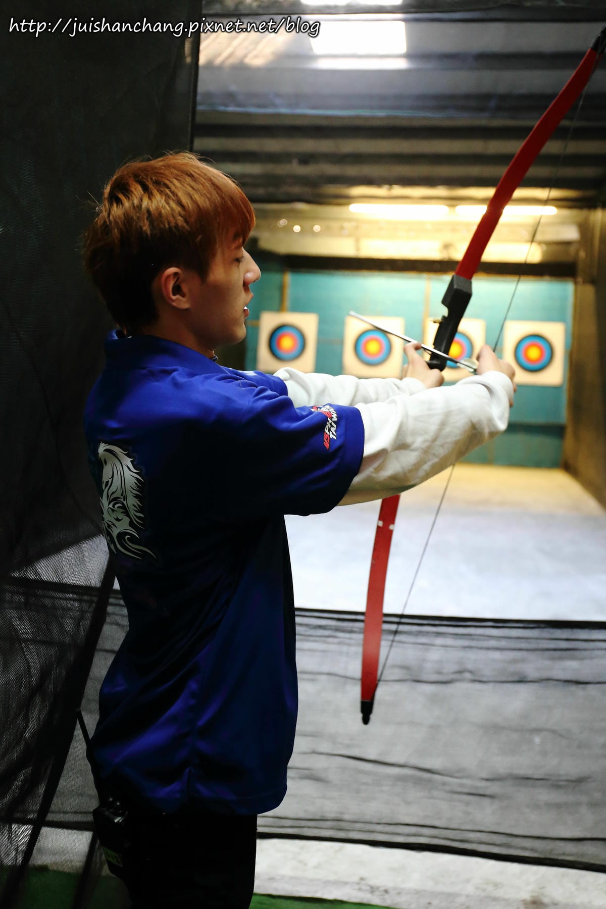 【遊║新北中和】全球複合式休閒館～釣蝦/保齡球/棒球/壘球/射擊/射箭，揪團來運動囉！