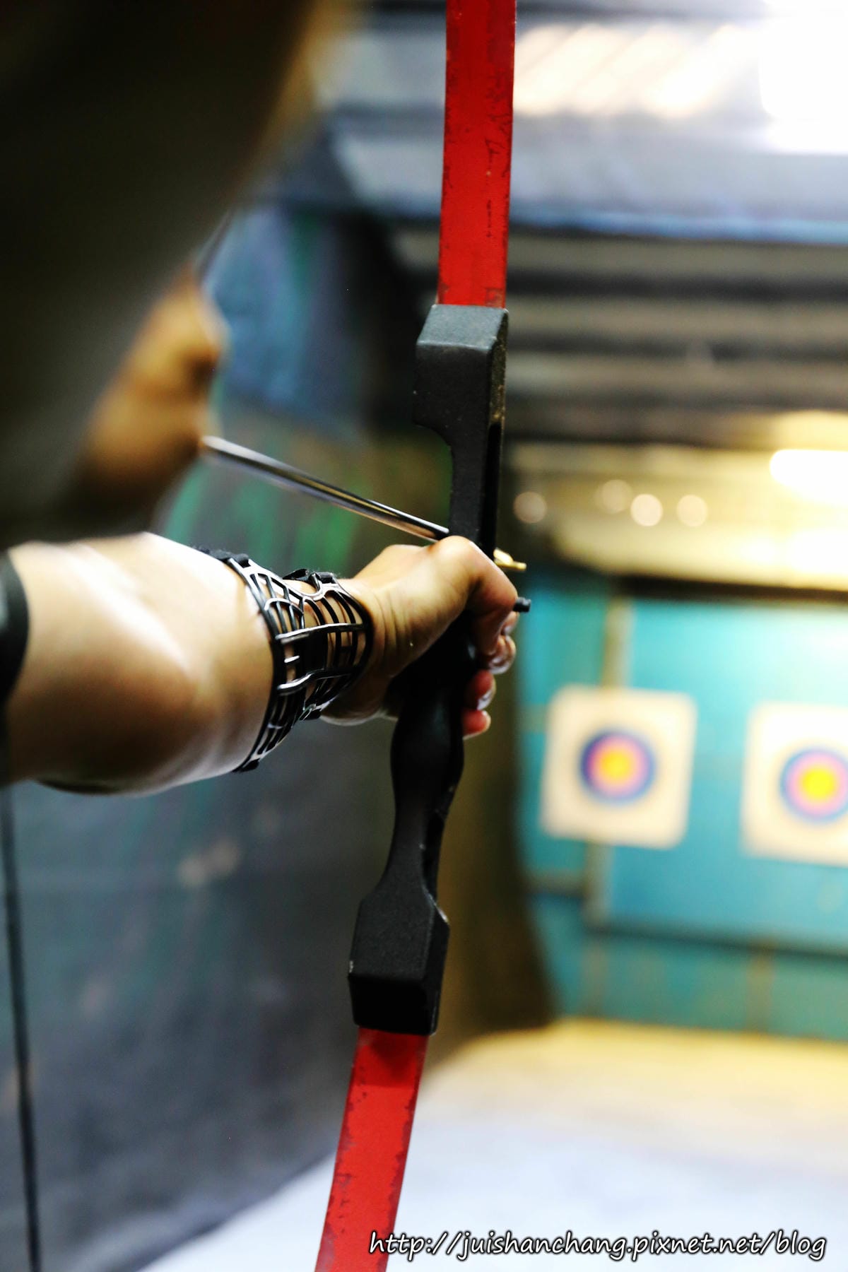 【遊║新北中和】全球複合式休閒館～釣蝦/保齡球/棒球/壘球/射擊/射箭，揪團來運動囉！