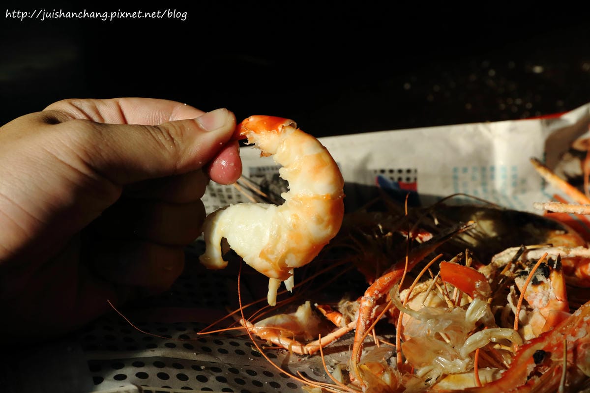 【遊║新北中和】全球複合式休閒館～釣蝦/保齡球/棒球/壘球/射擊/射箭，揪團來運動囉！