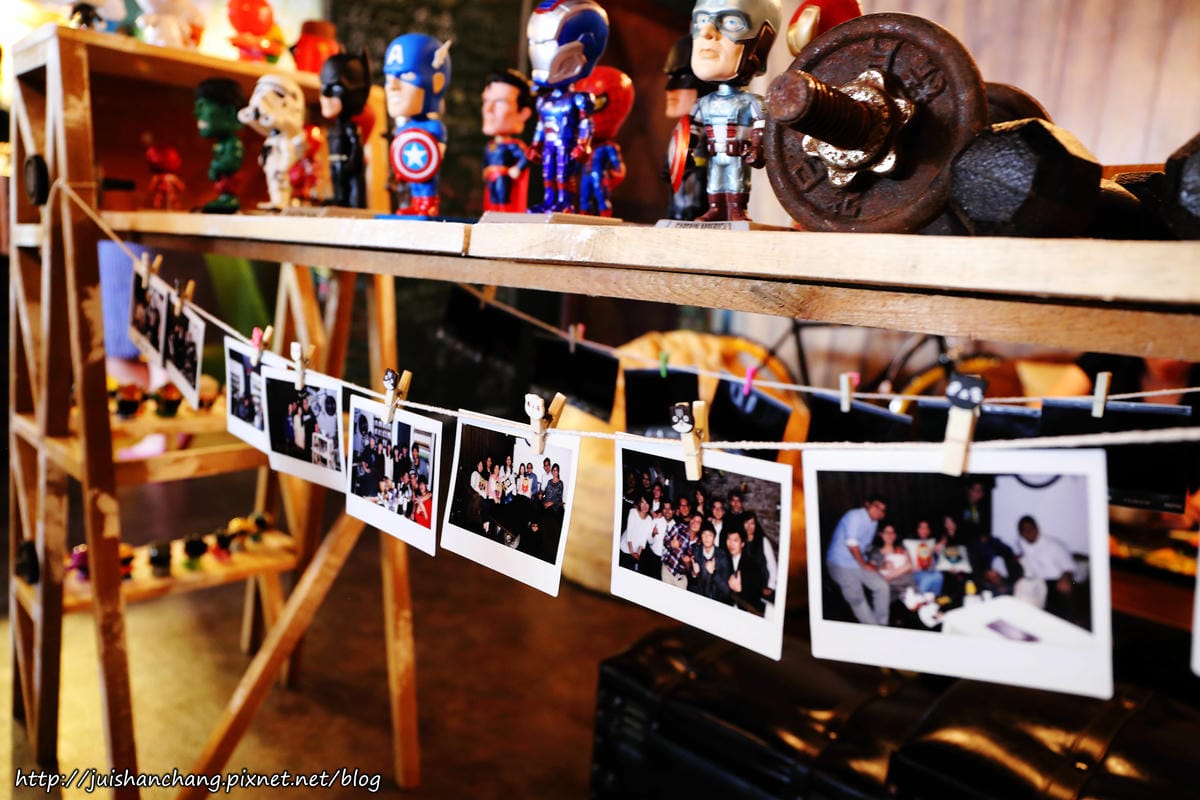 【食║台北】超有創意工業風美式咖啡廳。TankQ Cafe & Bar～早午餐手提箱提著走？！