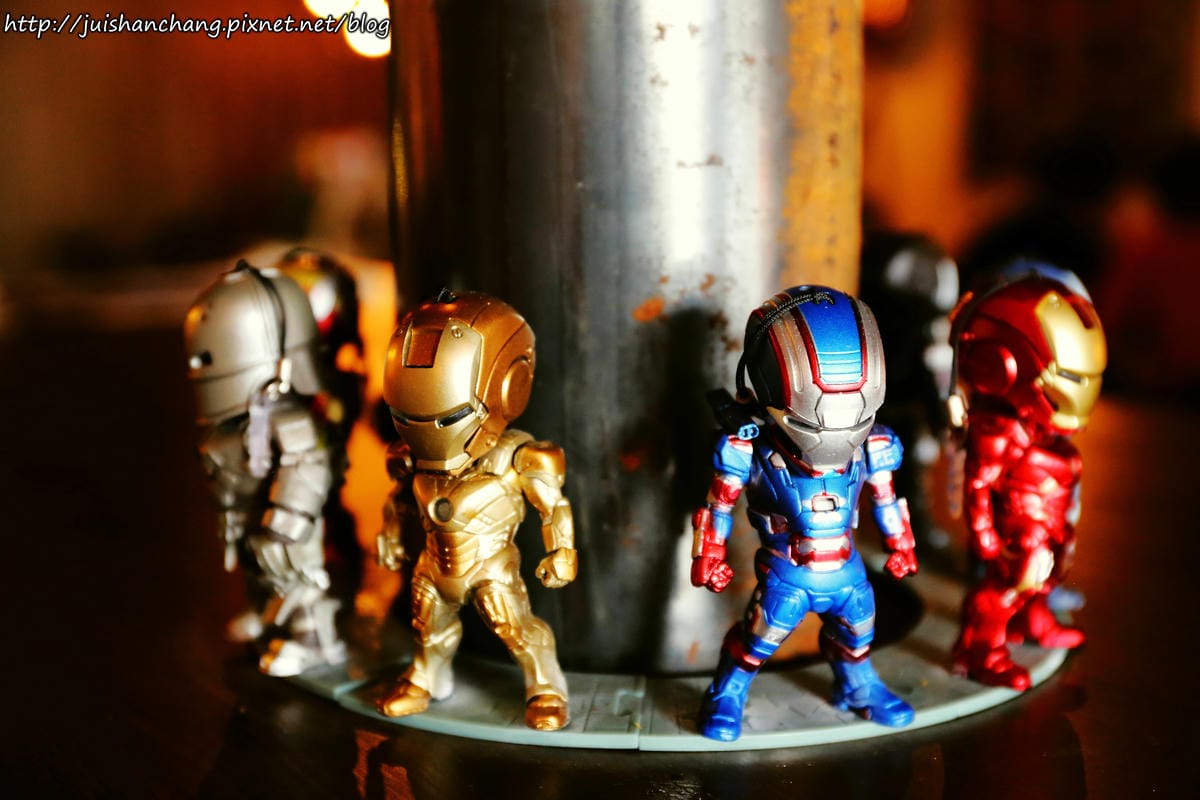 【食║台北】超有創意工業風美式咖啡廳。TankQ Cafe & Bar～早午餐手提箱提著走？！