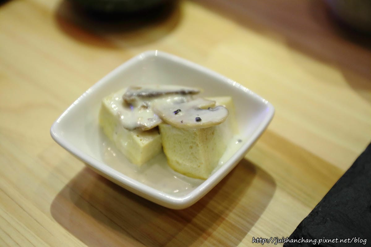 【食║台北】漁聞樂。壽司割烹～漁港鮮活直送，頂級無菜單的日式創意料理！