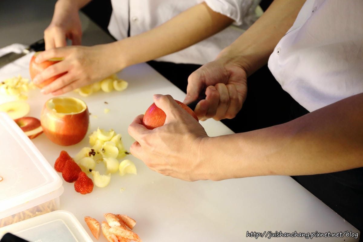 【食║台北】漁聞樂。壽司割烹～漁港鮮活直送，頂級無菜單的日式創意料理！