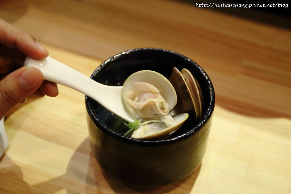 【食║台北】漁聞樂。壽司割烹～漁港鮮活直送，頂級無菜單的日式創意料理！