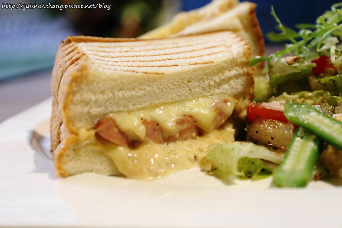 【食║台北】C.C. KISS Coffee&Cake〜可愛的鑄鐵鍋麵包們，皮脆心軟，棒！