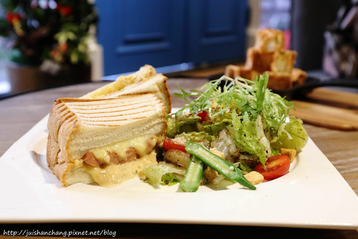 【食║台北】C.C. KISS Coffee&Cake〜可愛的鑄鐵鍋麵包們，皮脆心軟，棒！