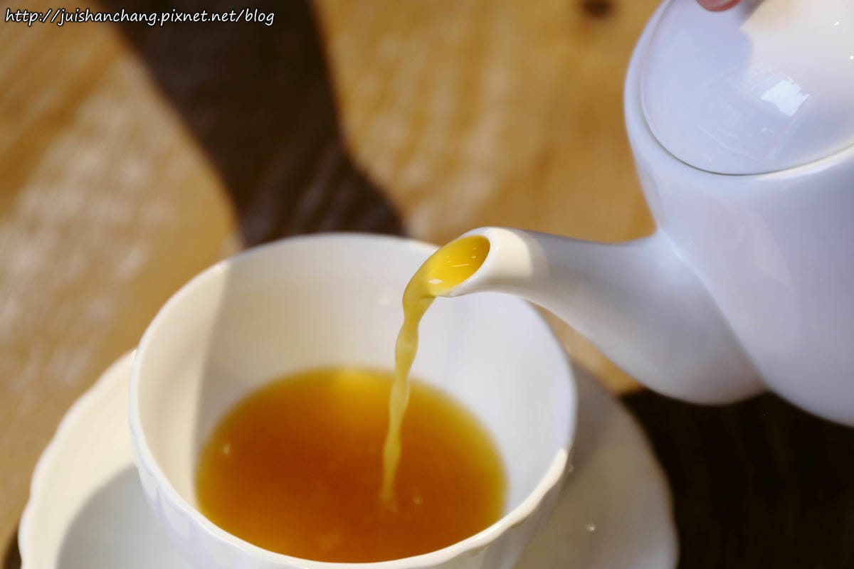 【食║台北】C.C. KISS Coffee&Cake〜可愛的鑄鐵鍋麵包們，皮脆心軟，棒！