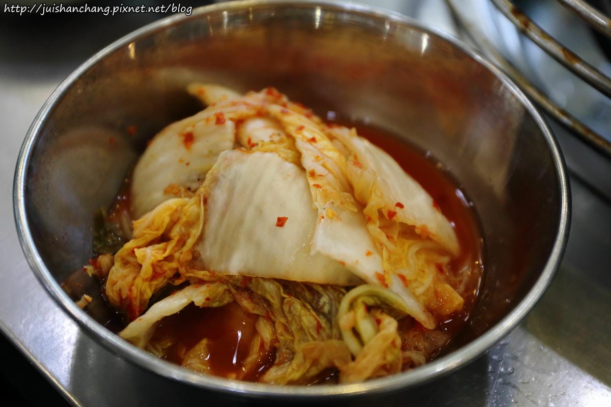 【2014。韓國首爾自由行║東大門站】陳玉華奶奶元祖一隻雞〜 傳說中不吃不可之韓國美食，沒吃過不要說你到過韓國！