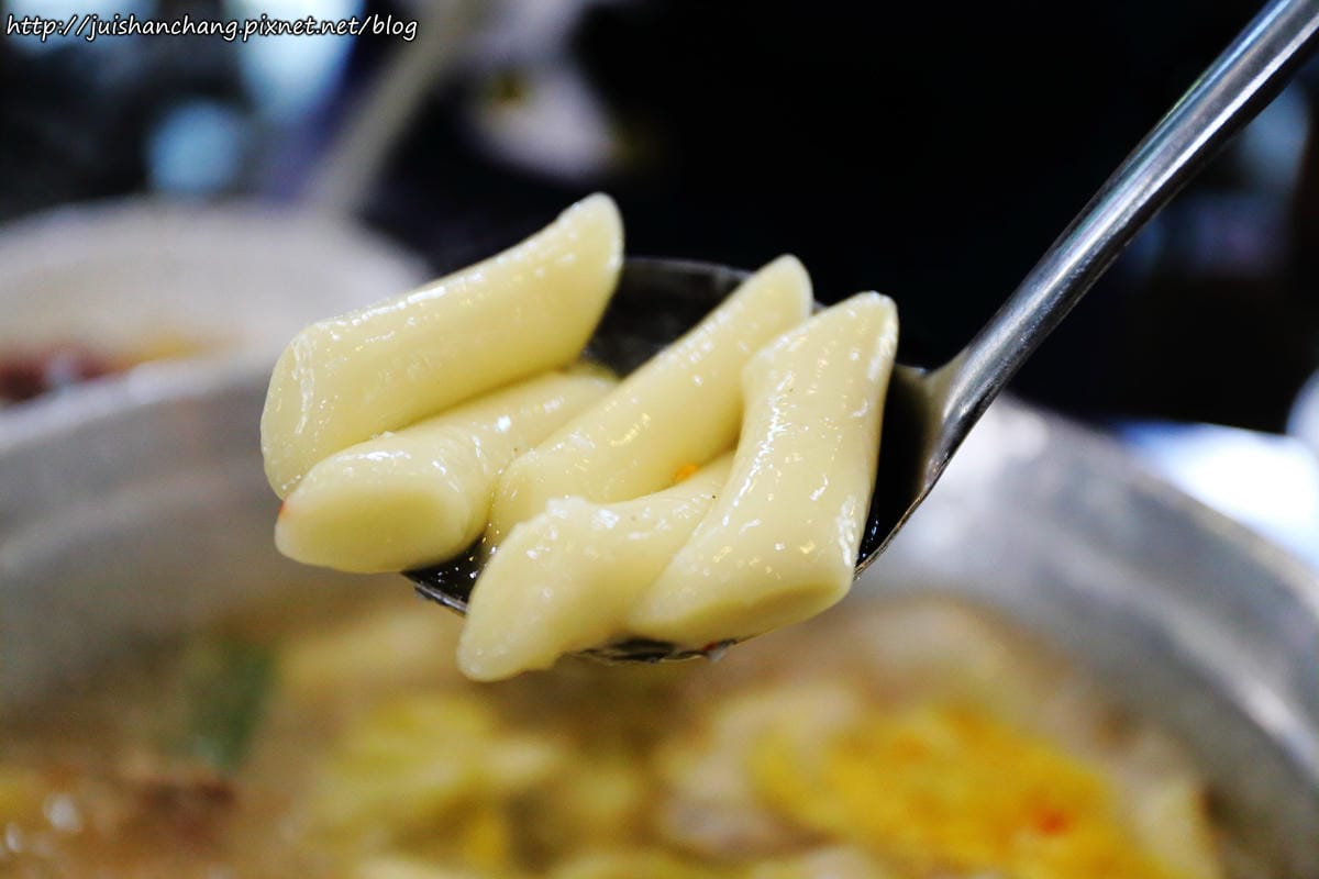 【2014。韓國首爾自由行║東大門站】陳玉華奶奶元祖一隻雞〜 傳說中不吃不可之韓國美食，沒吃過不要說你到過韓國！