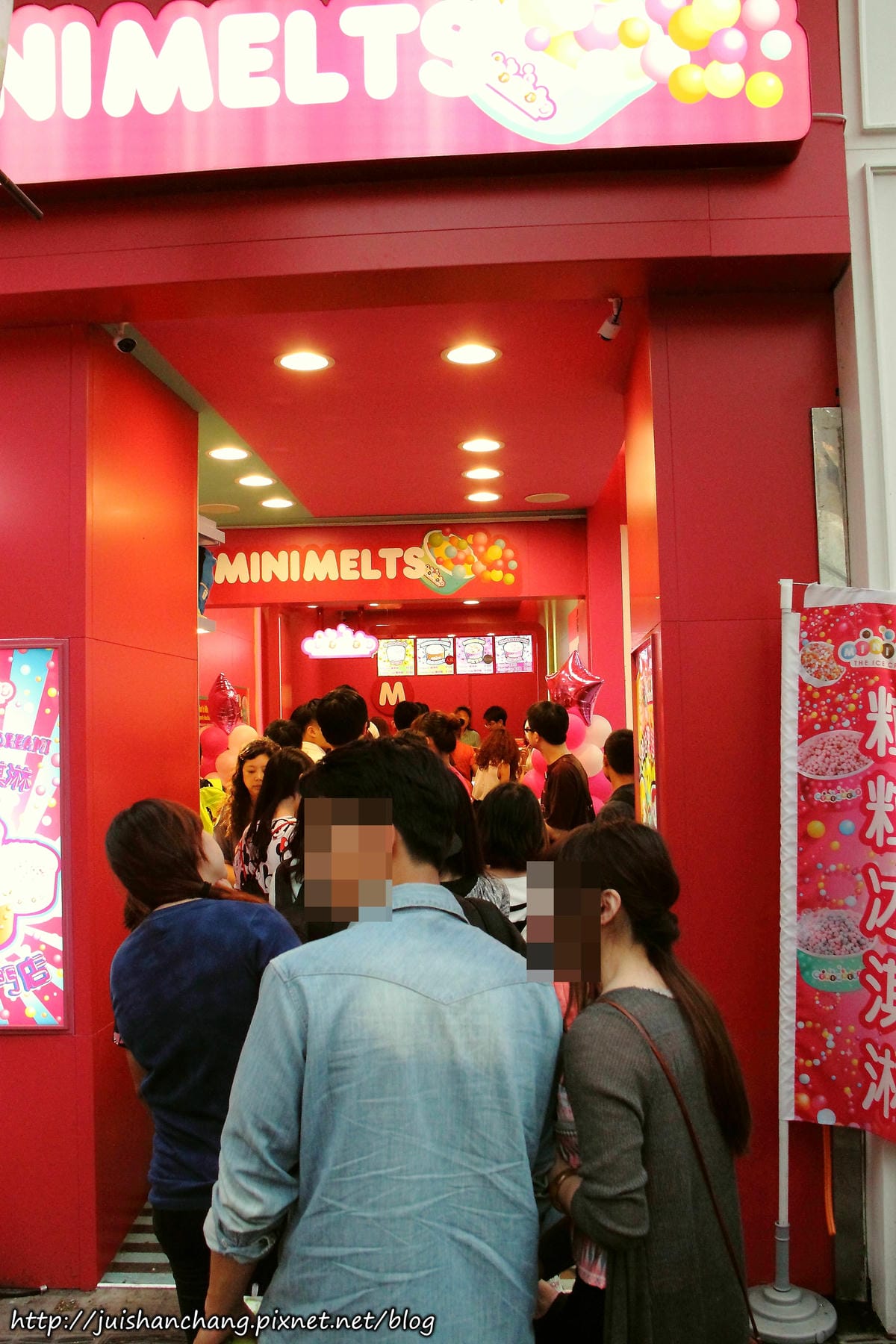 【食║台北】Mini Melts粒粒冰淇淋〜韓國超人氣台灣首家。全世界最小的冰淇淋。繽紛可愛溶化你心！(已歇業)