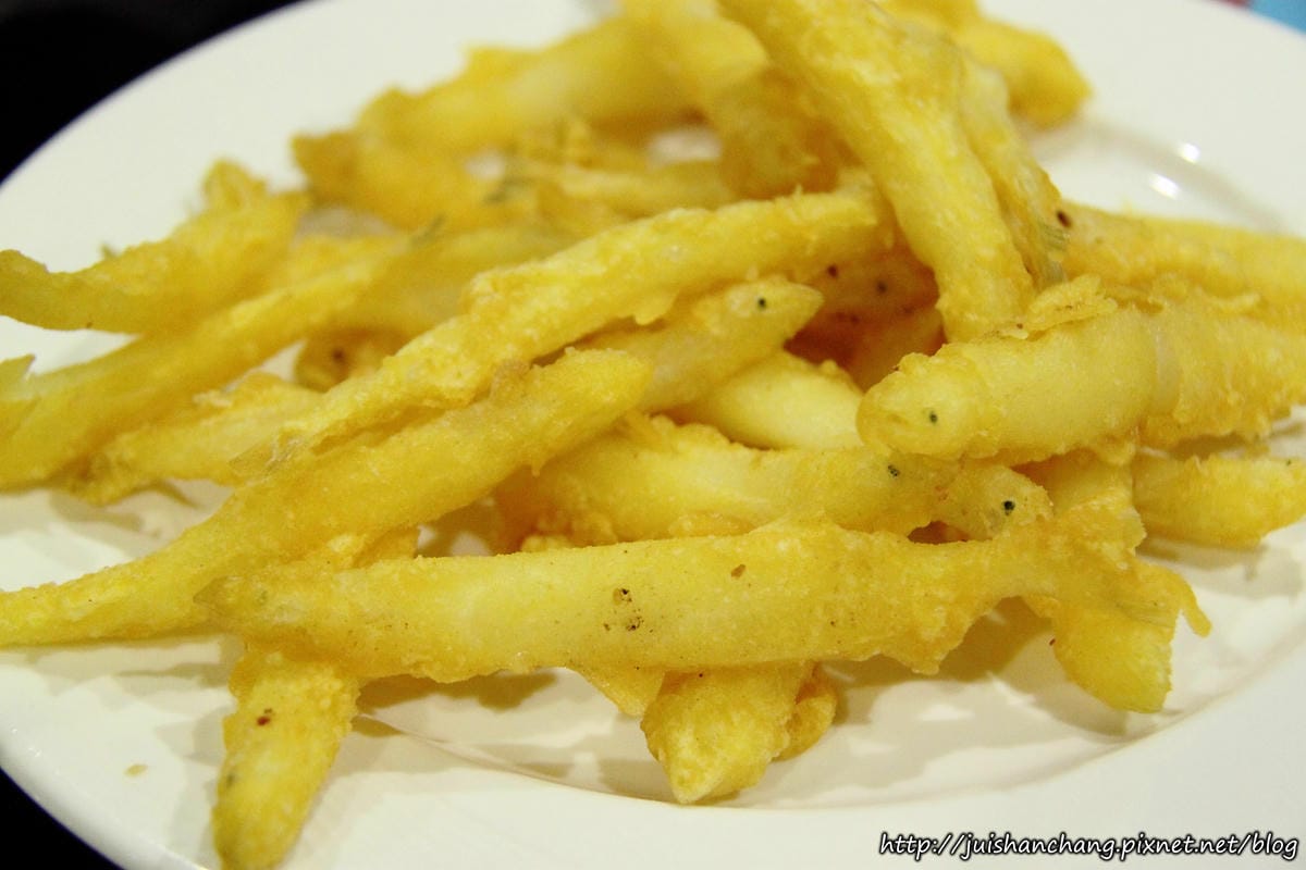 【食║新北萬里】野柳泊逸渡假酒店漁人廚房〜親水暢遊，海陸饗宴。當令鮮美海鮮Buffet吃到飽。野柳美食、美景親子一日遊！