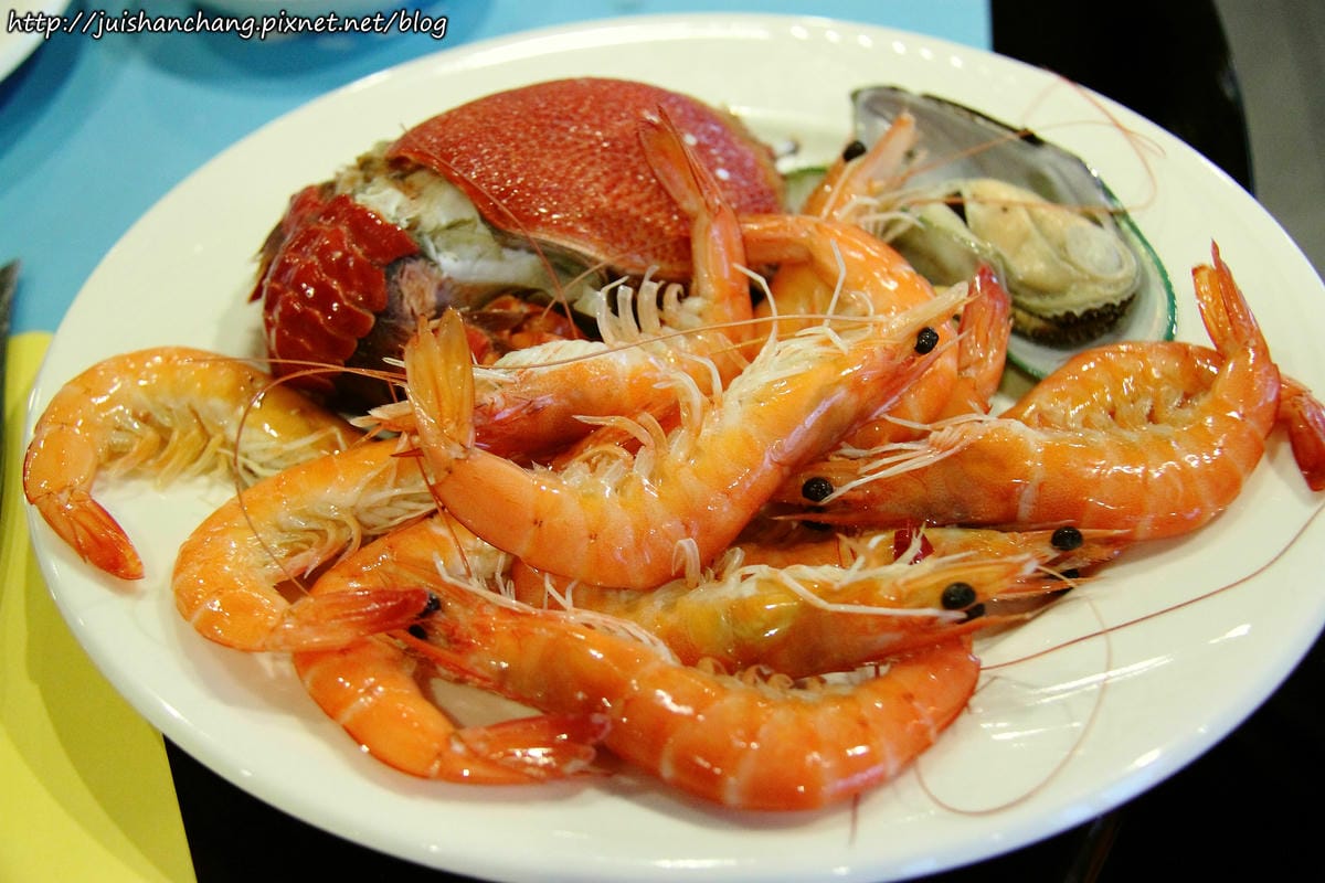 【食║新北萬里】野柳泊逸渡假酒店漁人廚房〜親水暢遊，海陸饗宴。當令鮮美海鮮Buffet吃到飽。野柳美食、美景親子一日遊！