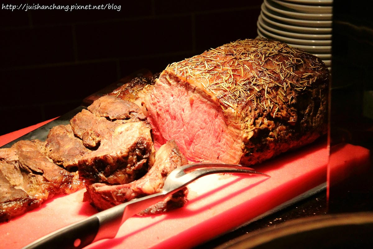 【食║新北萬里】野柳泊逸渡假酒店漁人廚房〜親水暢遊，海陸饗宴。當令鮮美海鮮Buffet吃到飽。野柳美食、美景親子一日遊！