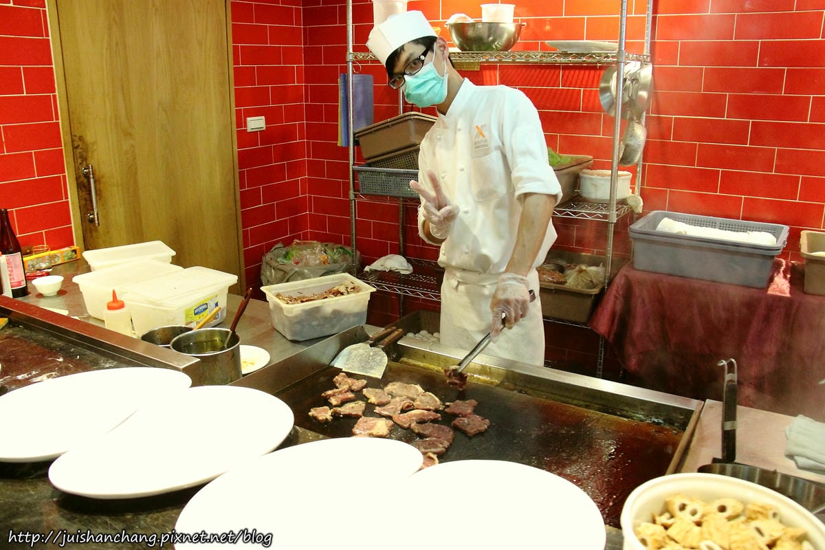 【食║新北萬里】野柳泊逸渡假酒店漁人廚房〜親水暢遊，海陸饗宴。當令鮮美海鮮Buffet吃到飽。野柳美食、美景親子一日遊！