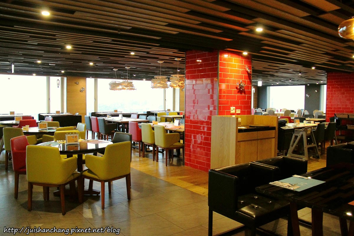 【食║新北萬里】野柳泊逸渡假酒店漁人廚房〜親水暢遊，海陸饗宴。當令鮮美海鮮Buffet吃到飽。野柳美食、美景親子一日遊！