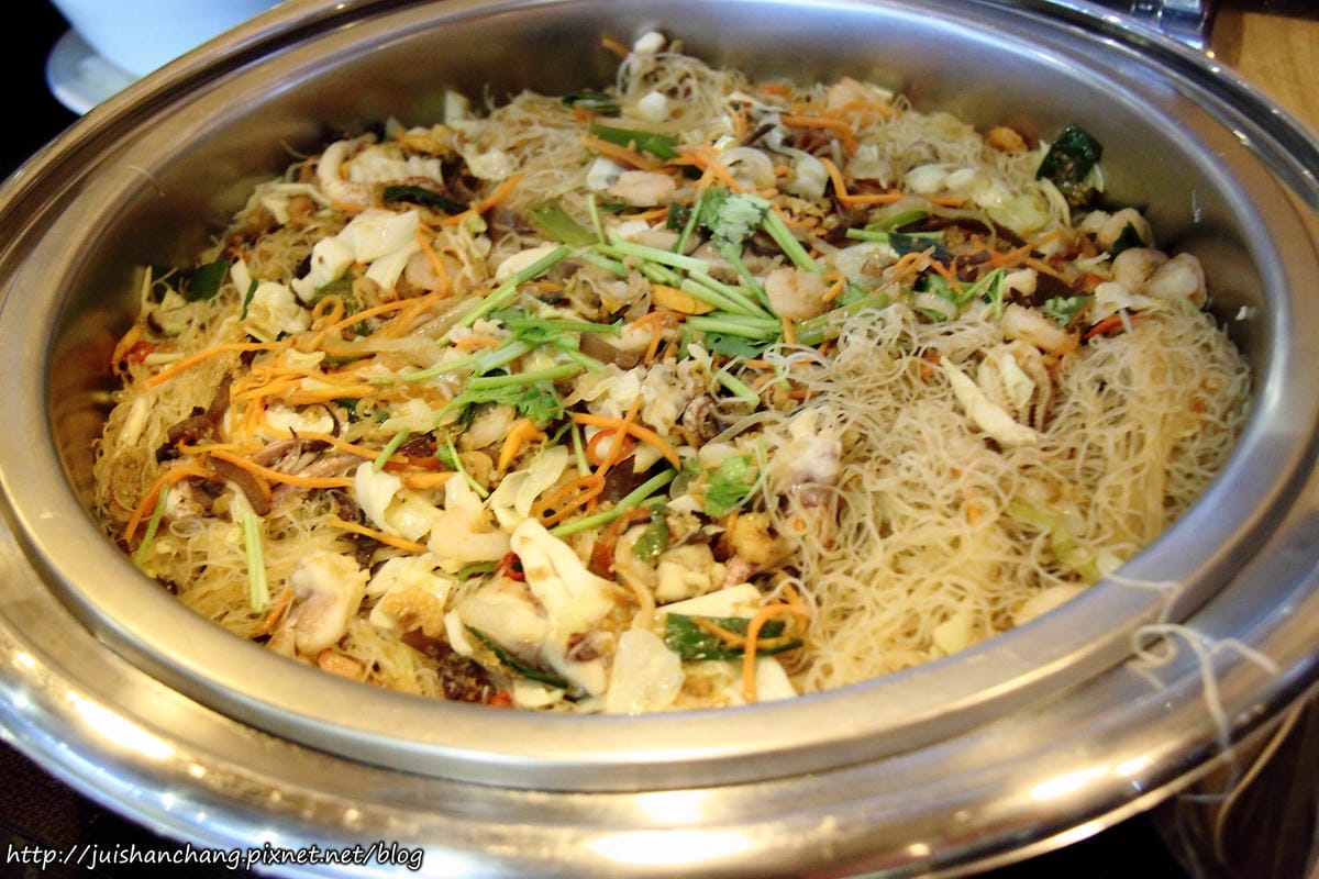 【食║新北萬里】野柳泊逸渡假酒店漁人廚房〜親水暢遊，海陸饗宴。當令鮮美海鮮Buffet吃到飽。野柳美食、美景親子一日遊！