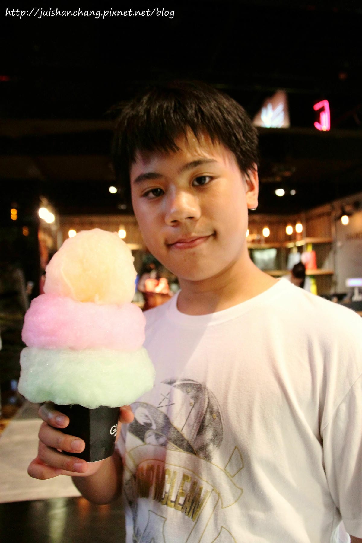 【食║台北】韓國GLAMAIR棉花糖冰淇淋〜雨天限量版烏雲棉花糖+彩虹棉花糖，棉花糖冰淇淋擄獲少女心。。。