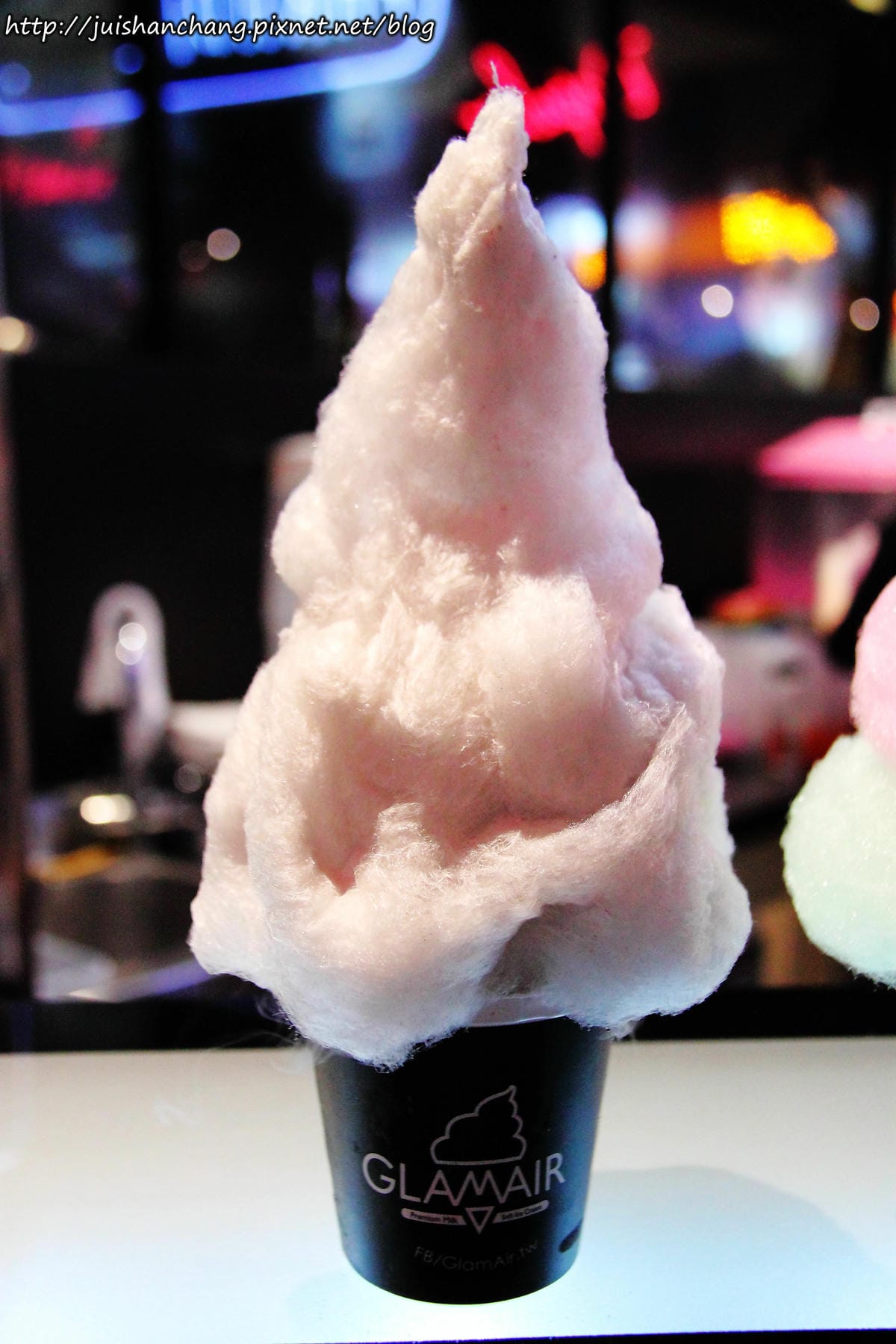 【食║台北】韓國GLAMAIR棉花糖冰淇淋〜雨天限量版烏雲棉花糖+彩虹棉花糖，棉花糖冰淇淋擄獲少女心。。。