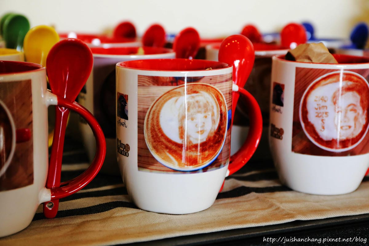 【食║彰化】吉米好站〜只屬於你的咖啡拉花。賣咖啡兼展畫的藝文咖啡館。