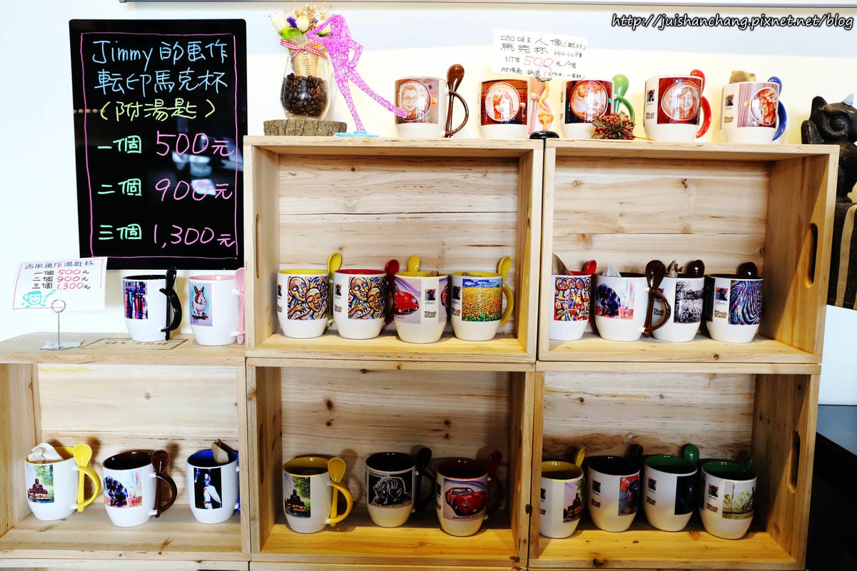 【食║彰化】吉米好站〜只屬於你的咖啡拉花。賣咖啡兼展畫的藝文咖啡館。