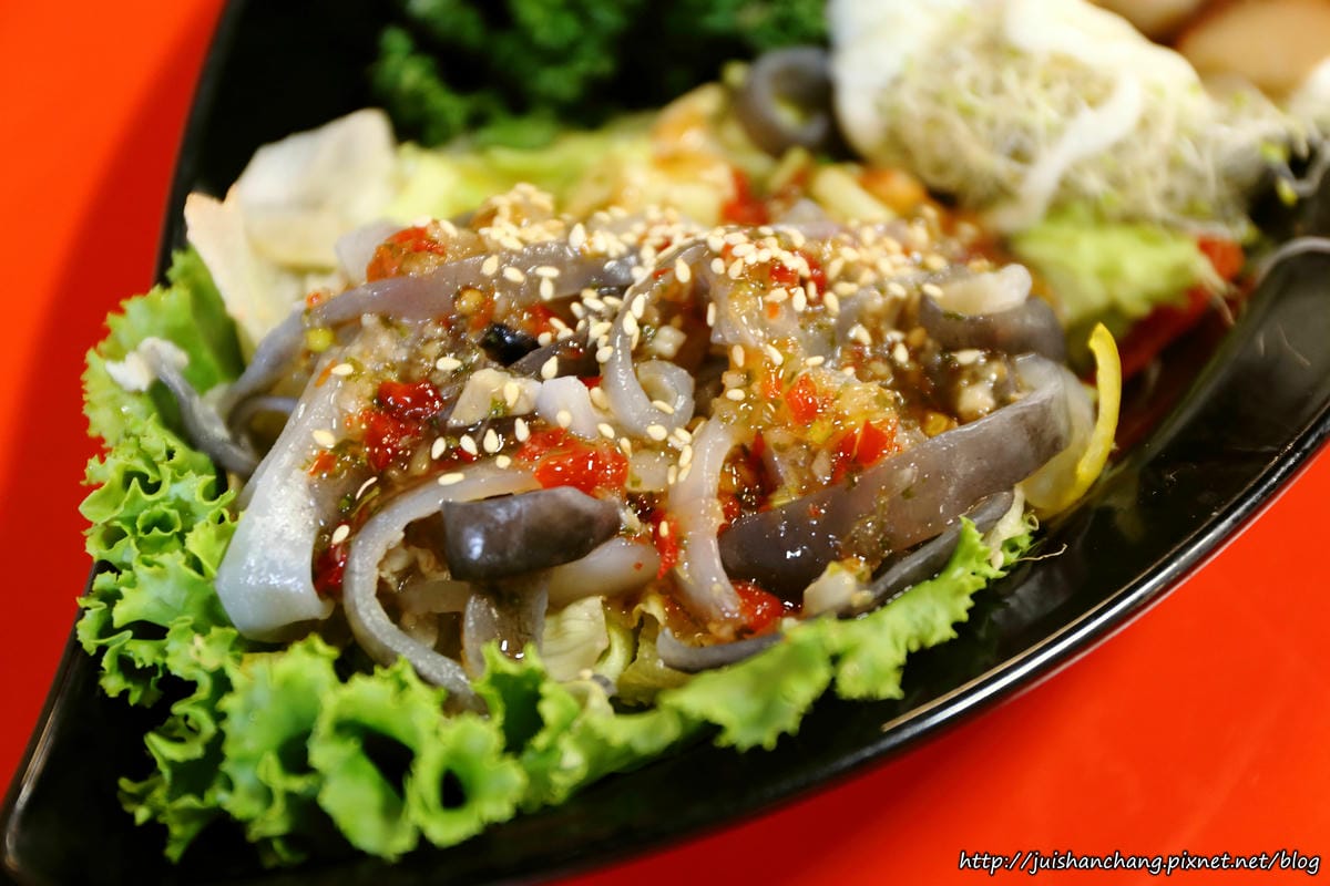 【食║彰化】沙里仙鱘龍魚餐廳〜美味鱘龍魚大餐。鱘龍魚好幾吃，全身都是寶！