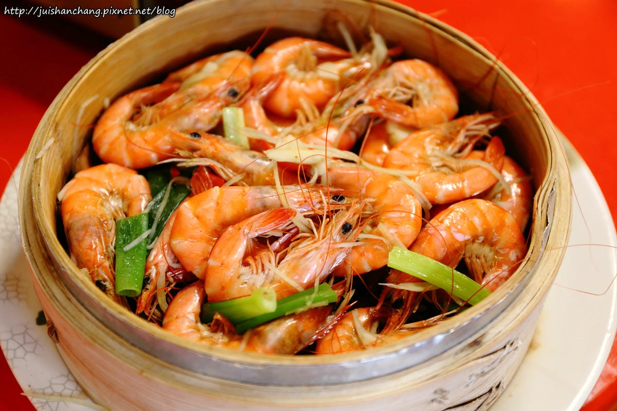 【食║彰化】沙里仙鱘龍魚餐廳〜美味鱘龍魚大餐。鱘龍魚好幾吃，全身都是寶！