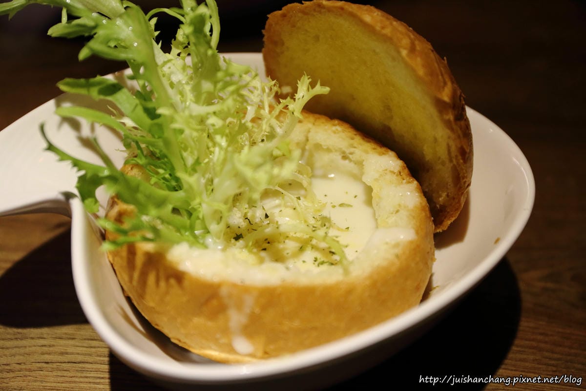 【食║台北】Move Deluxe 燄〜台北巷弄中的美食。新義式料理創意料理。獨特鳥籠裝潢。