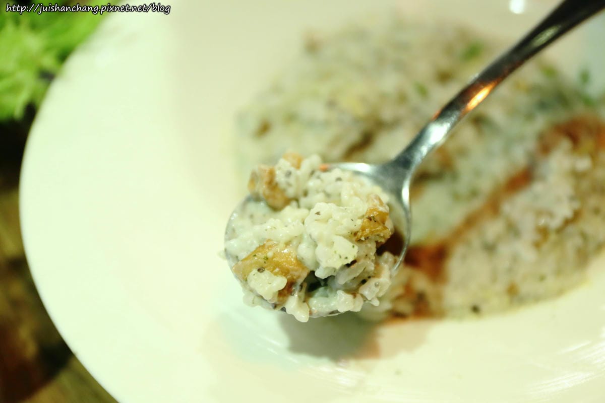 【食║台北】Move Deluxe 燄〜台北巷弄中的美食。新義式料理創意料理。獨特鳥籠裝潢。