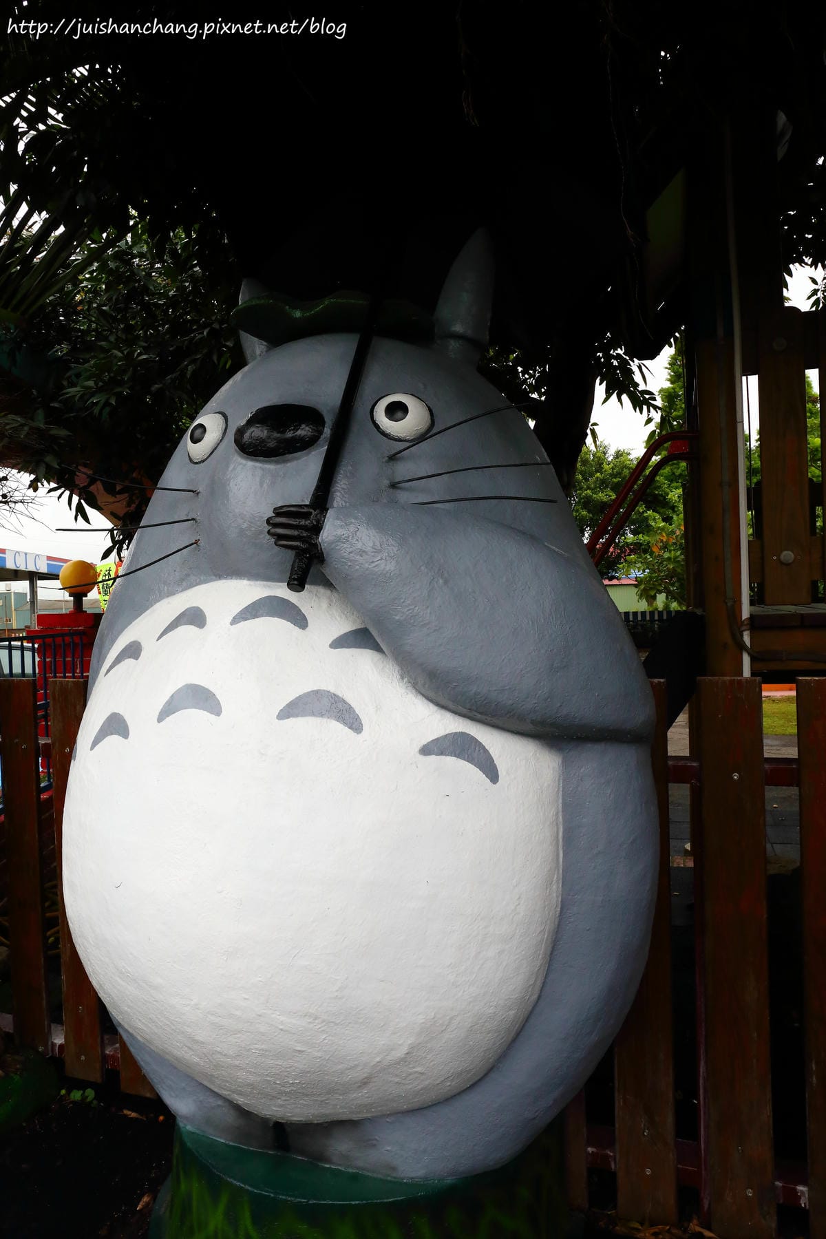 【遊║桃園觀音】龍貓公車站〜桃園新亮點。跟豆豆龍一起幸福等車吧！