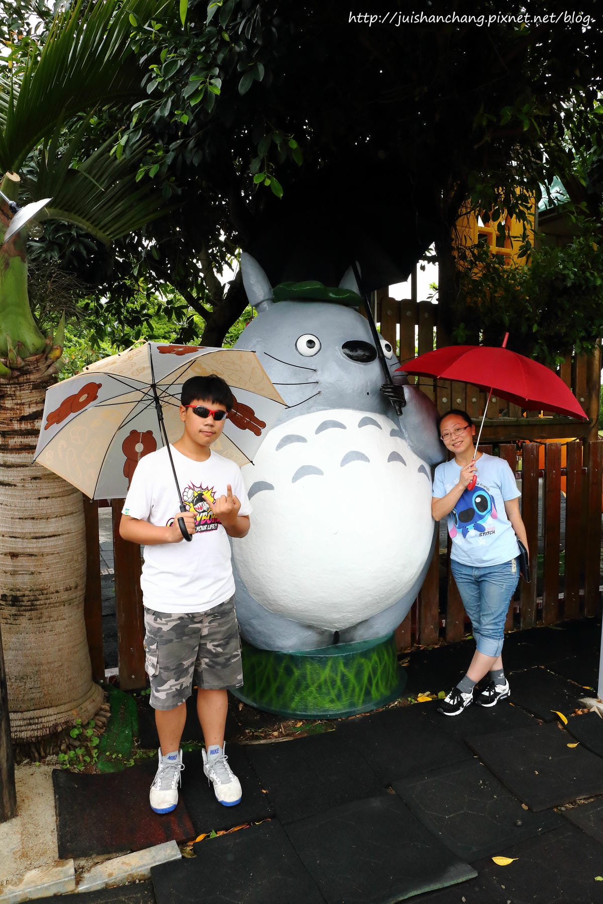 【遊║桃園觀音】龍貓公車站〜桃園新亮點。跟豆豆龍一起幸福等車吧！