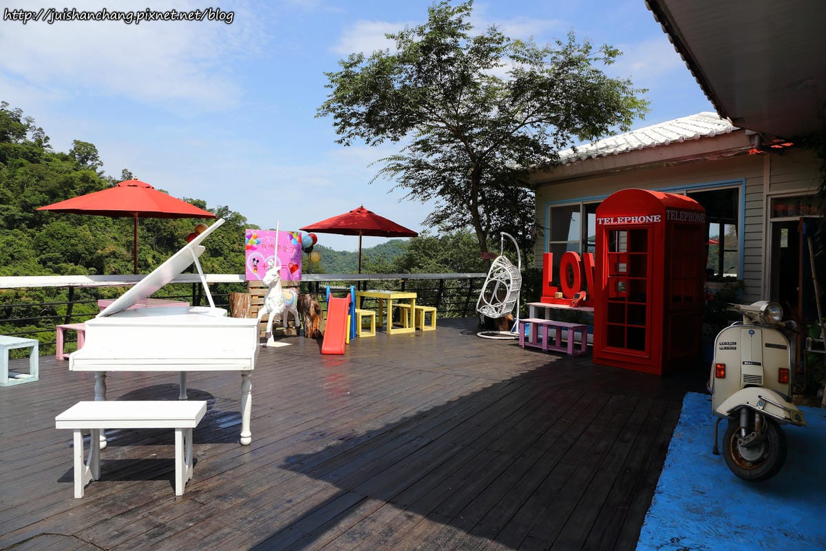 【遊║新竹】內灣愛情故事館〜浪漫新景點。景觀餐廳。婚紗拍攝基地。(已歇業)