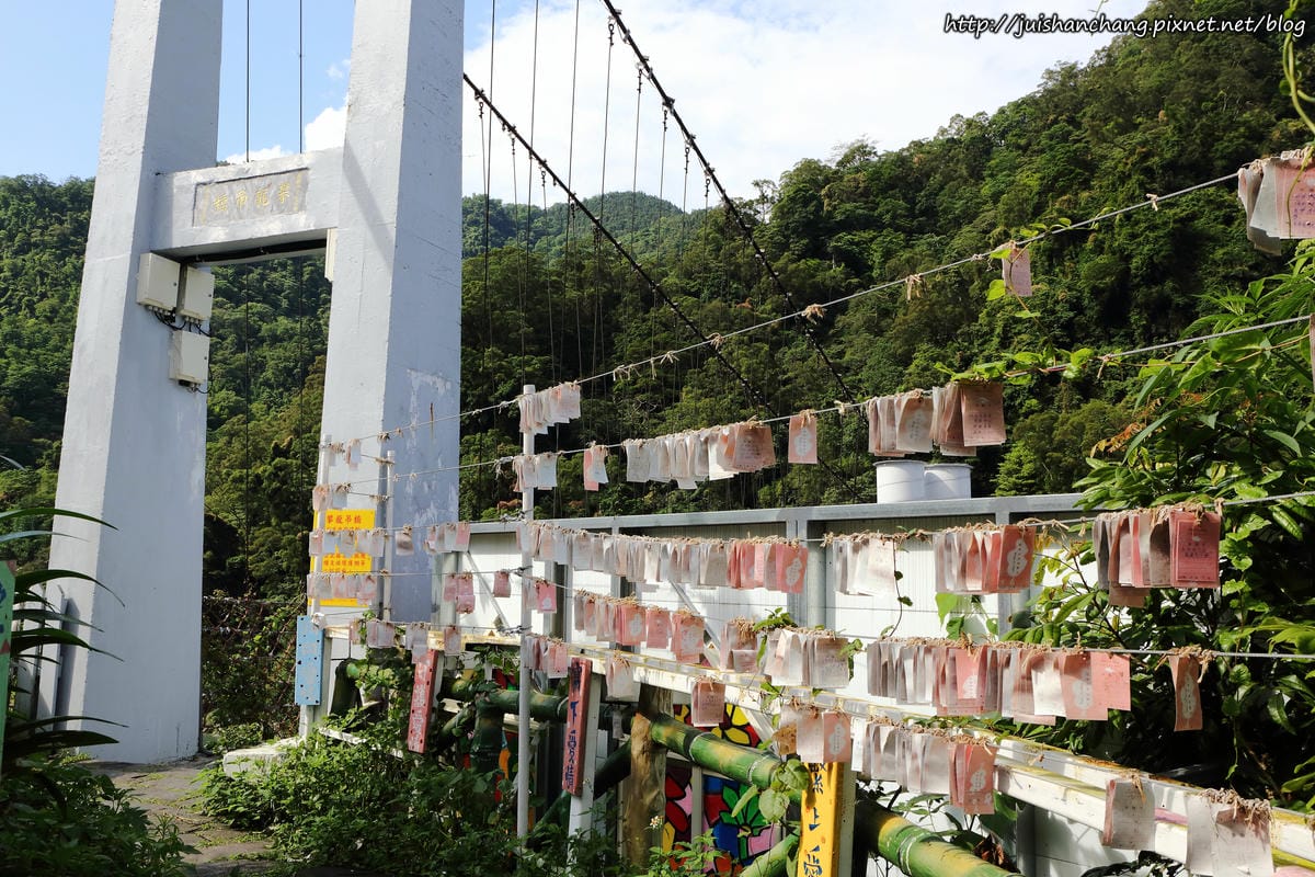 【遊║新竹】內灣愛情故事館〜浪漫新景點。景觀餐廳。婚紗拍攝基地。(已歇業)