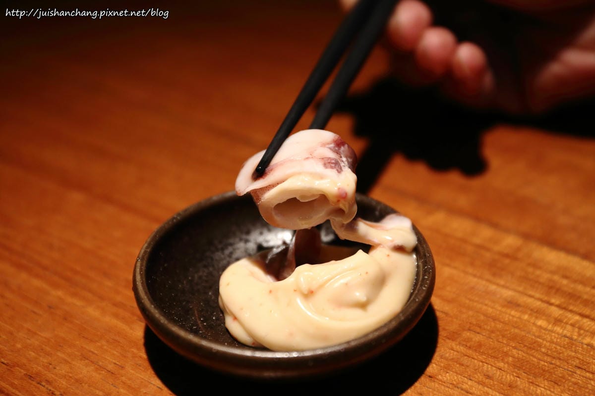 【食║台北】串場居酒屋 Kushi Bar〜好好吃之串燒名店推薦。適合嗨咖聚會的串燒居酒屋，下班後的小確幸！