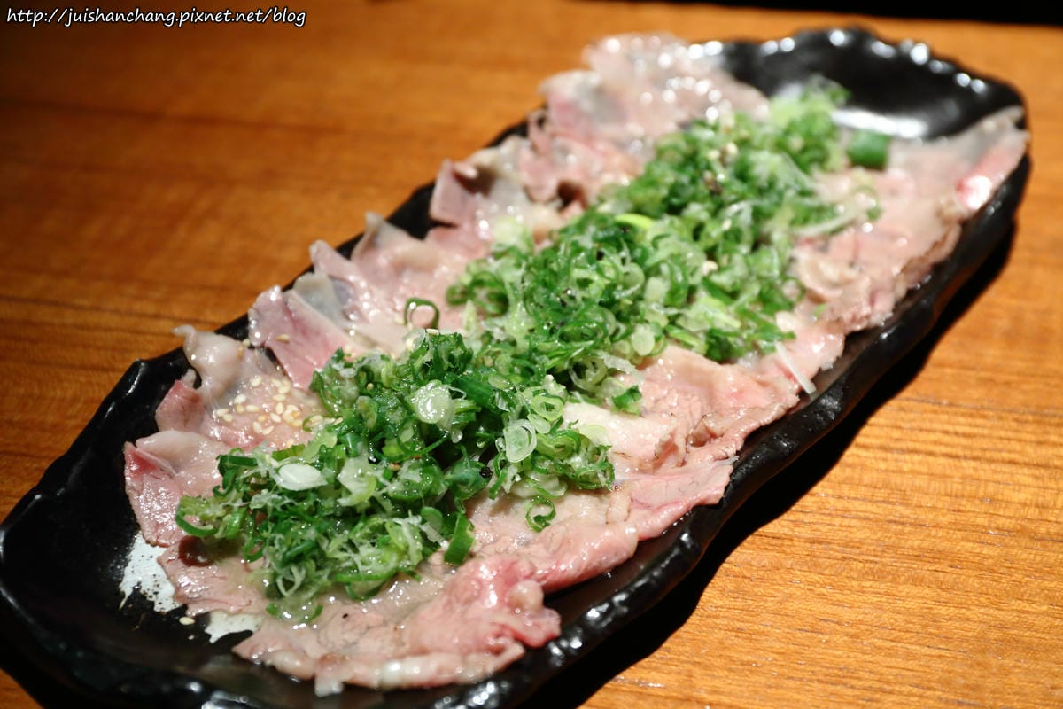 【食║台北】串場居酒屋 Kushi Bar〜好好吃之串燒名店推薦。適合嗨咖聚會的串燒居酒屋，下班後的小確幸！