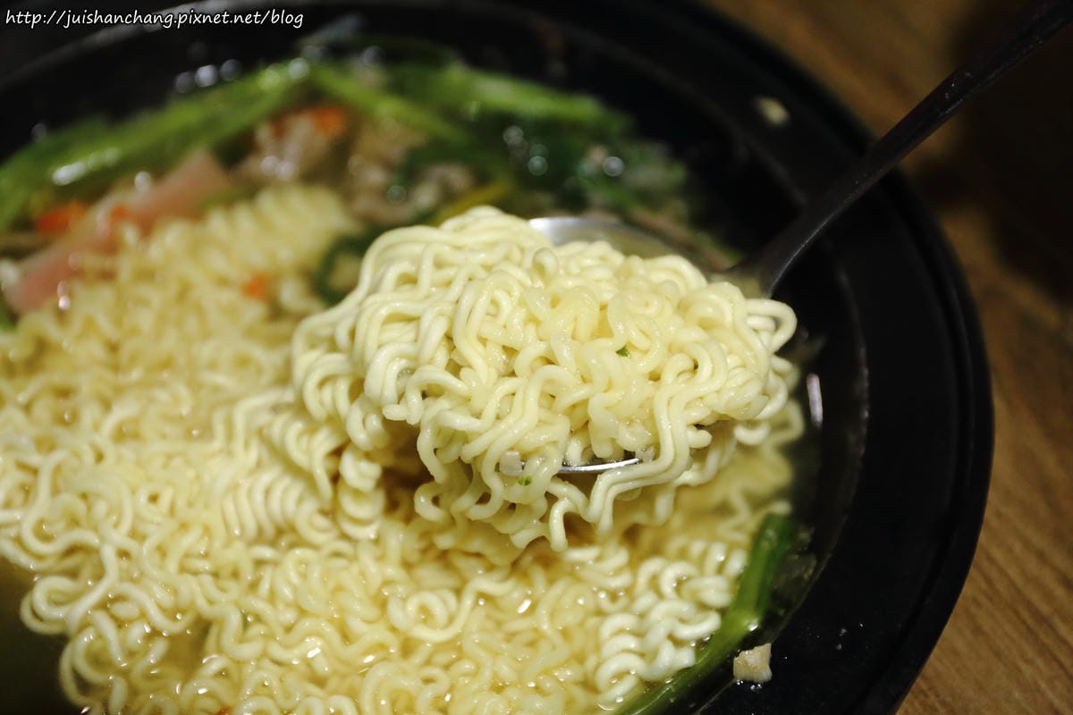 【食║台北】劉震川日韓大食館〜全新韓式火烤兩吃/自在吃一人份部隊鍋/國父紀念館巷弄美食